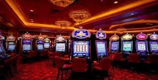 km8 live baccarat table with real dealer visible on a mobile browser screen